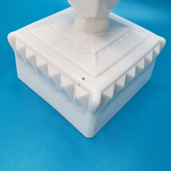 Vintage Pink Milk Glass Wedding Bowl & Lid Candy Shell Romantic Dresser Decor - Picture 7 of 9